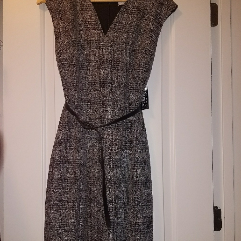 Dress with belt
